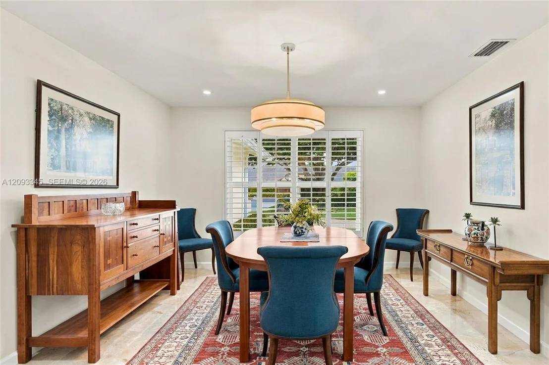 Photo of 444 Glenbrook Dr