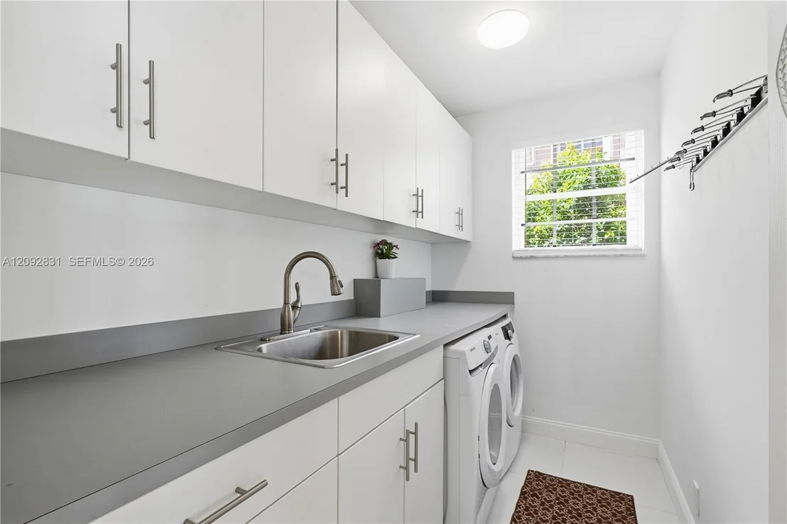 Photo of 1612 Blue Jay Cir