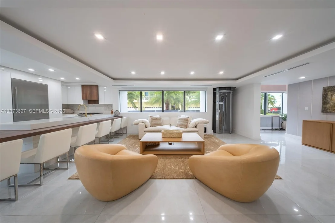 Photo of 5601 N Ocean Dr