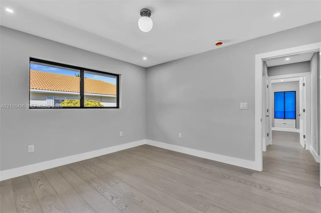 Photo of 1170 Fairview Ln