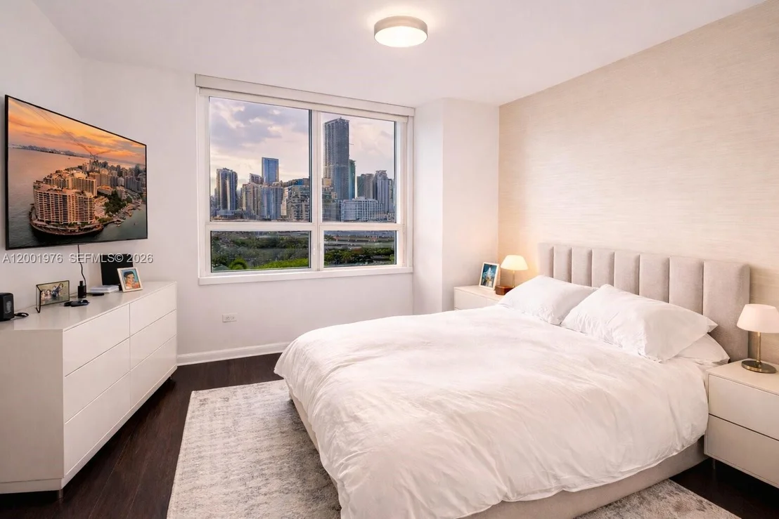Photo of Unit 905 at 848 Brickell Key Dr