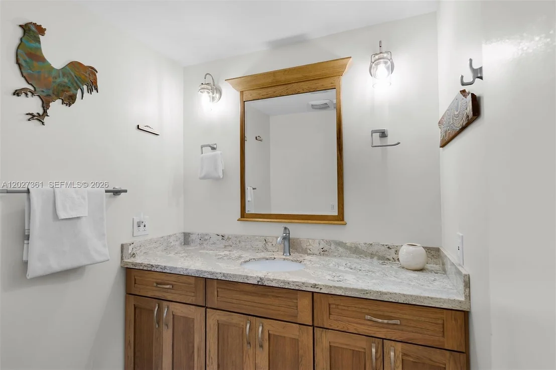 Photo of 2919 Sombrero Blvd