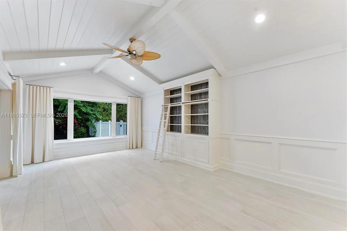 Photo of 746 Marble Ct