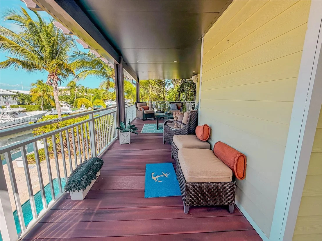 Photo of 149 Harbor Dr