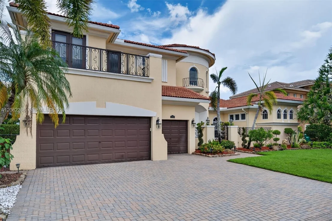 Photo of 11867 NW 69th Pl