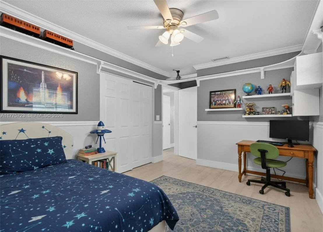 Photo of 217 SE 5th St