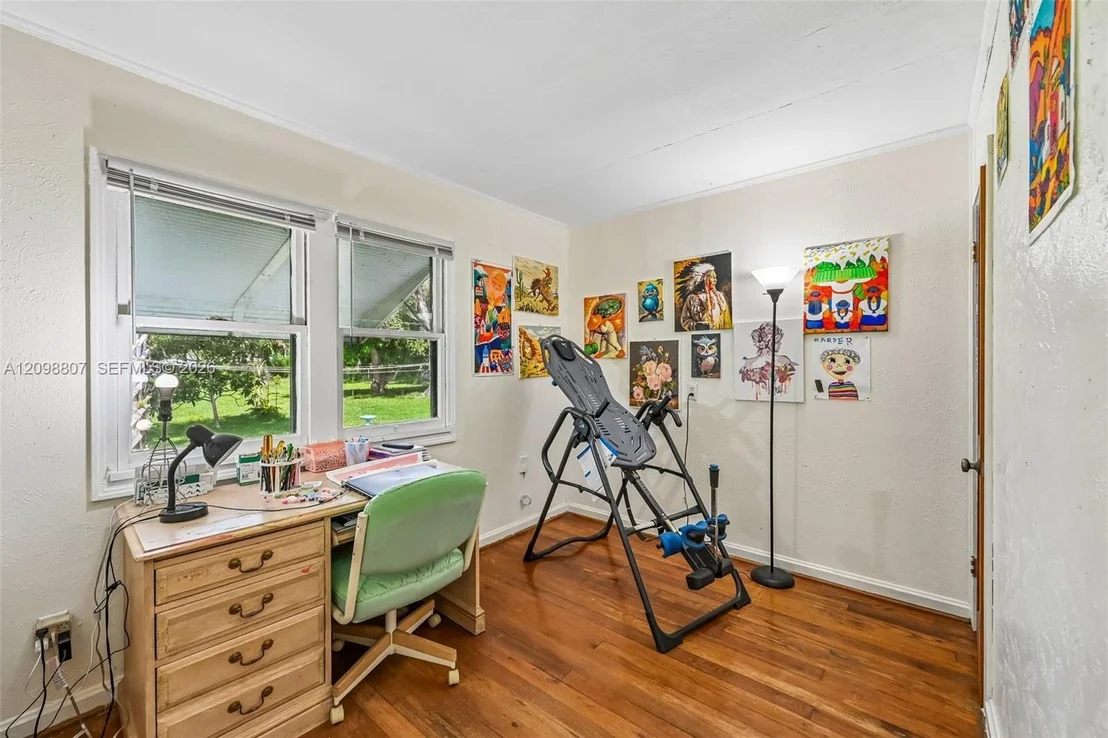 Photo of 3039 Sunrise Boulevard