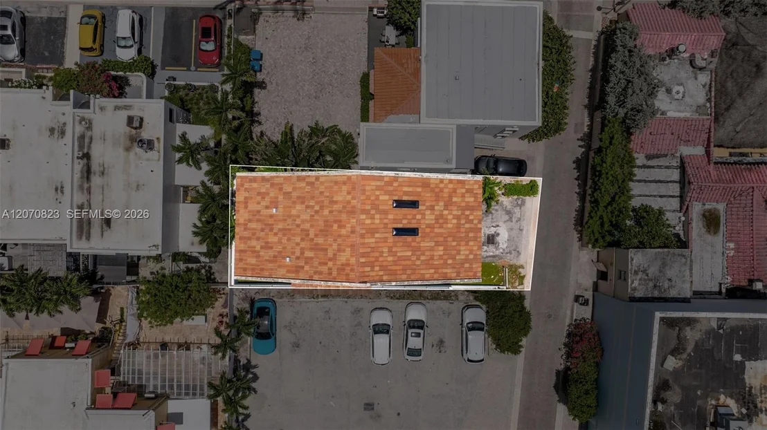 Photo of 311 N N Surf Rd