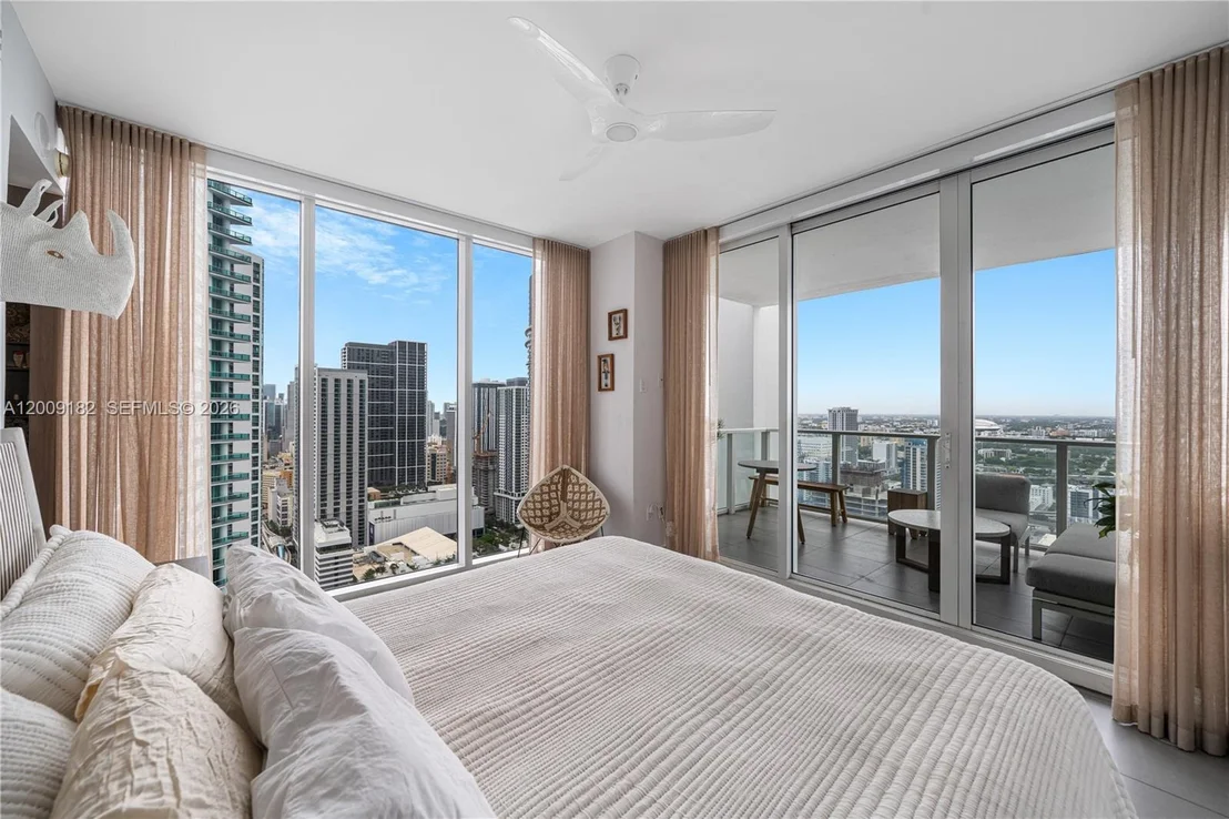 Photo of Unit 3607 at 1040 Biscayne Blvd