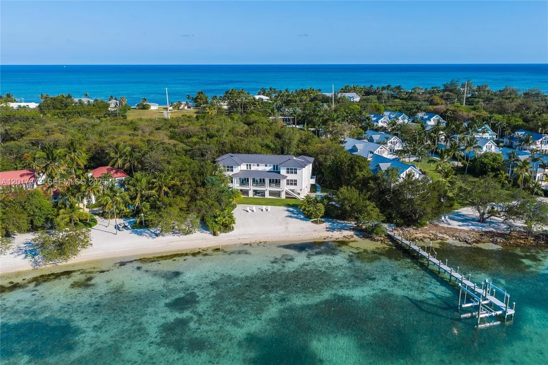 Photo of 75840 Overseas Highway