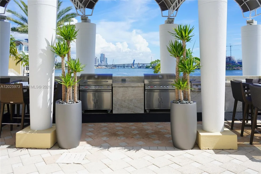 Photo of Unit 306 at 848 Brickell Key Dr