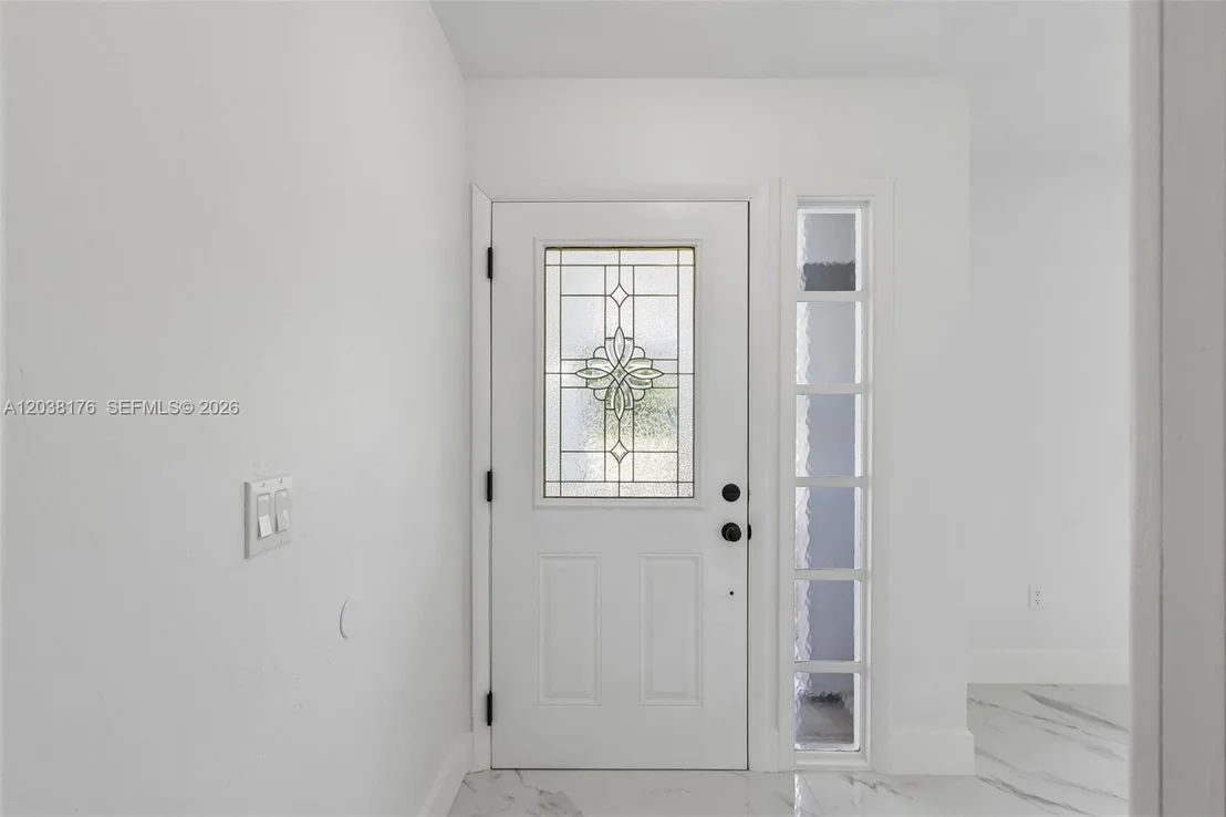 Photo of 1248 Riviera