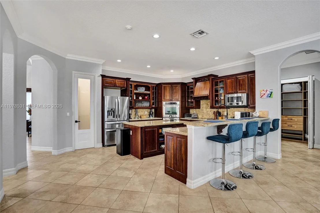 Photo of 3402 Vanderbilt Dr
