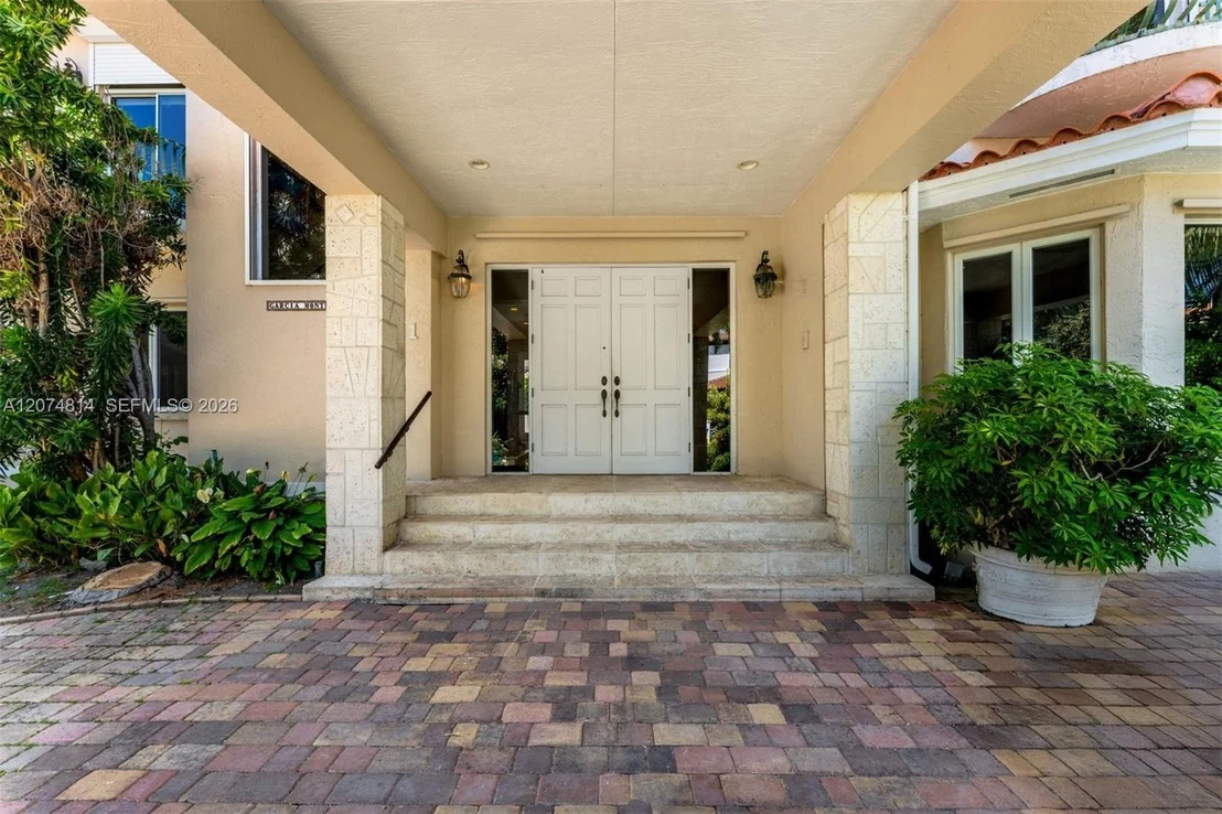 Photo of 501 Bay Lane