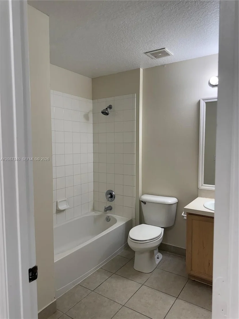 Photo of 4550 SE Graham Dr