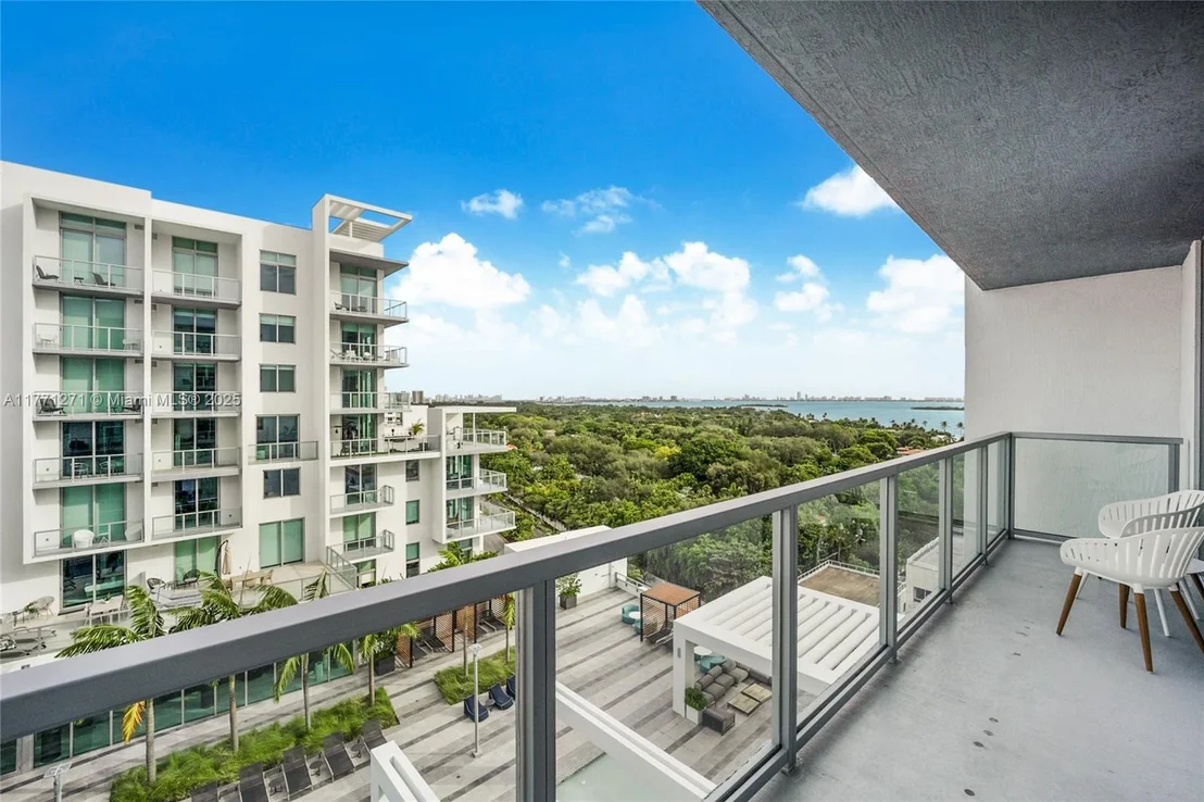 Photo of Unit S1016 at 3900 Biscayne Blvd