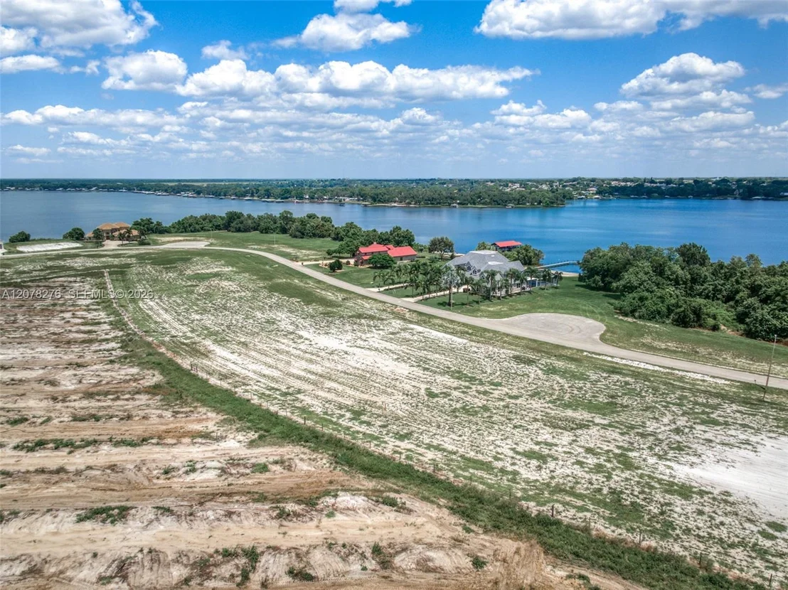 Photo of 135 SUNSET POINTE BLVD