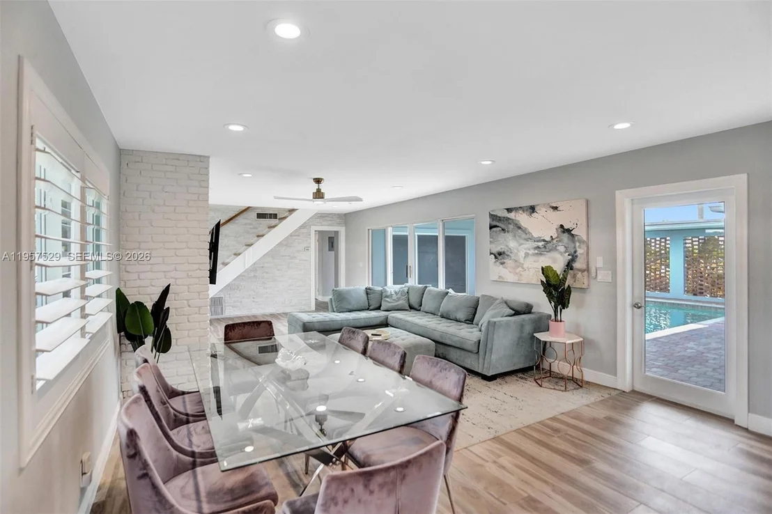 Photo of 1341 SE 7th Ave