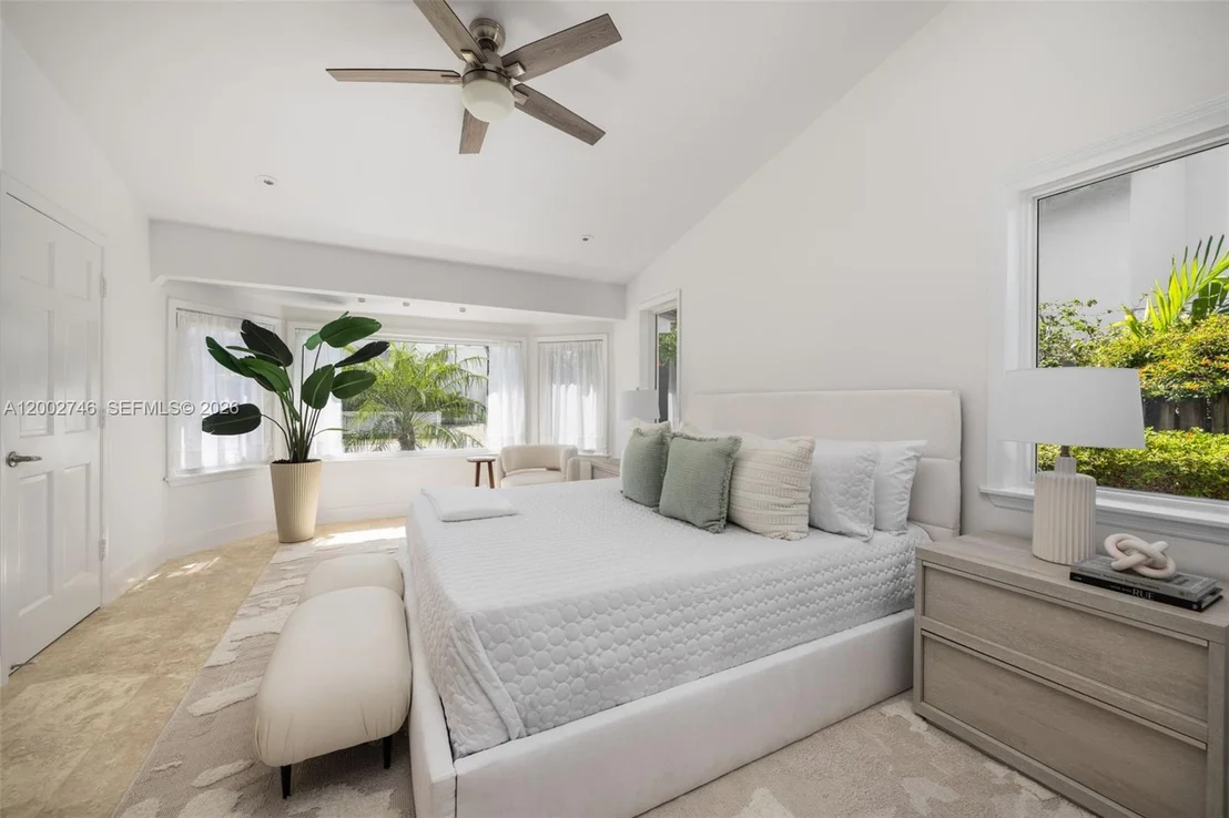 Photo of 255 Ridgewood Rd
