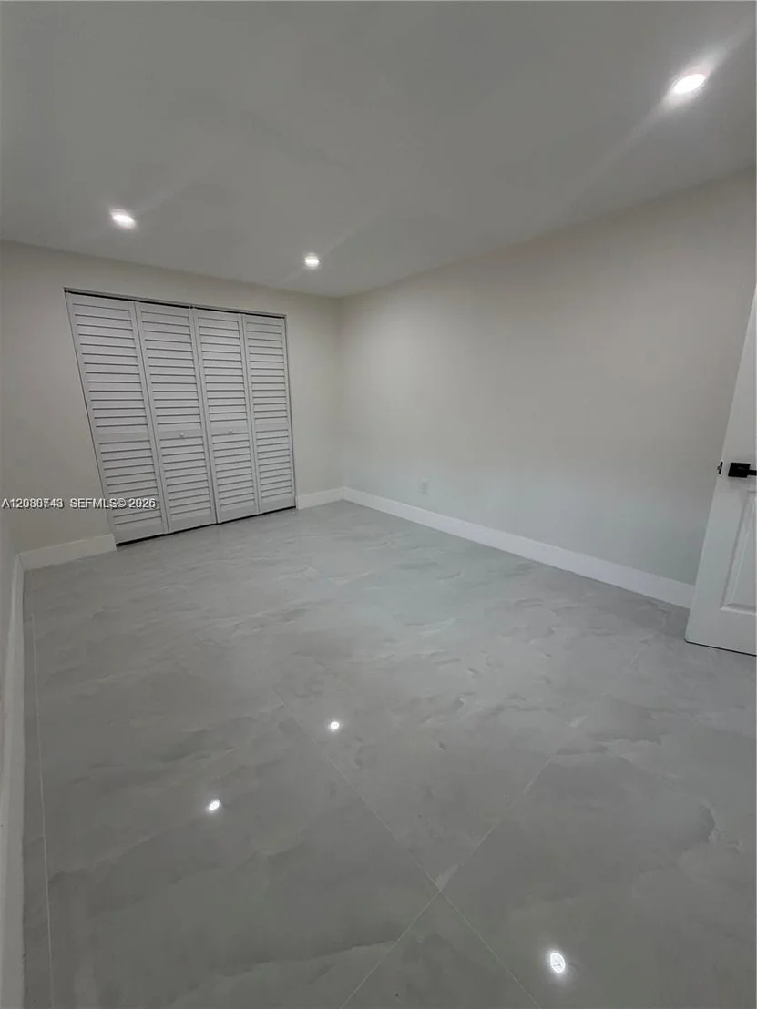 Photo of 2324 Service Rd