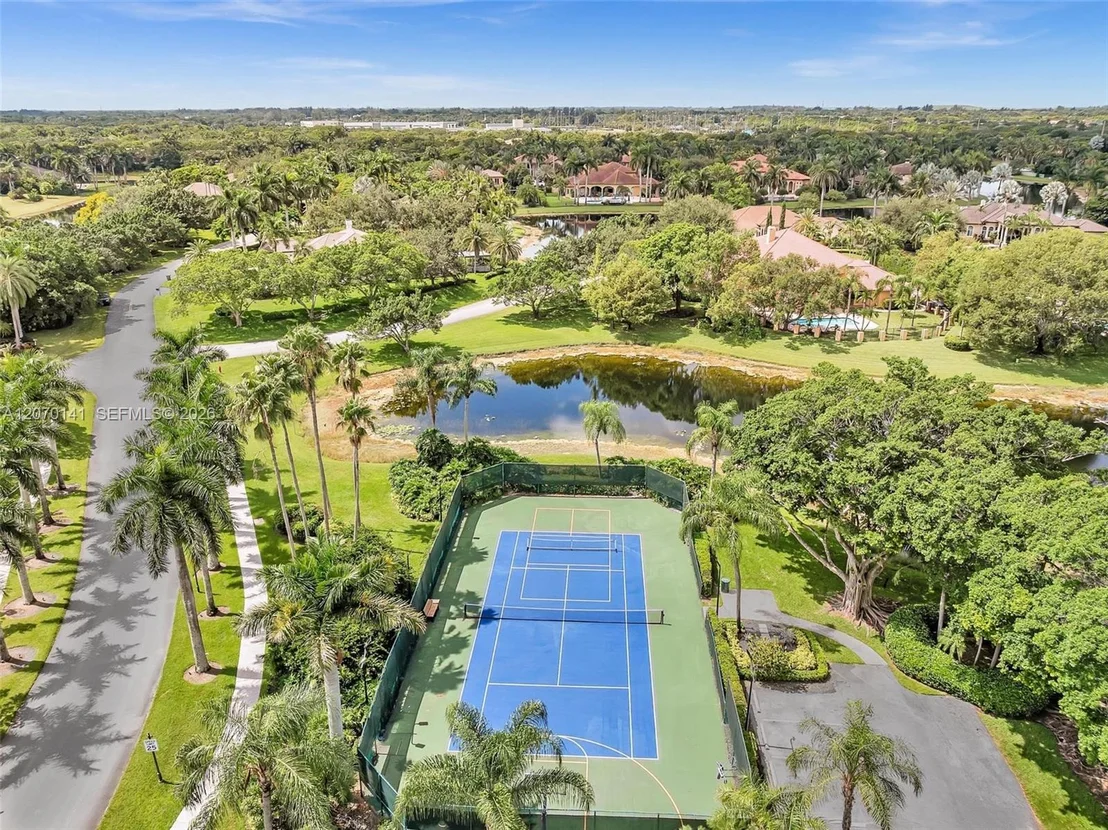 Photo of 3828 Pine Lake Dr