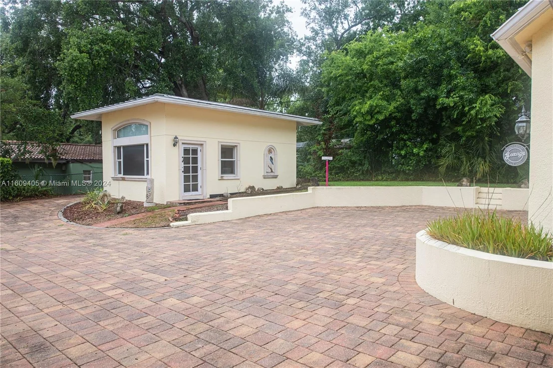 Photo of 1613 N Indian River Drive