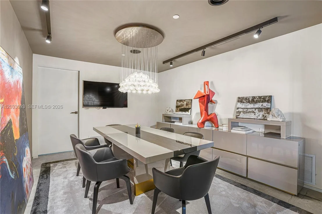 Photo of Unit CU8B at 888 Biscayne Blvd