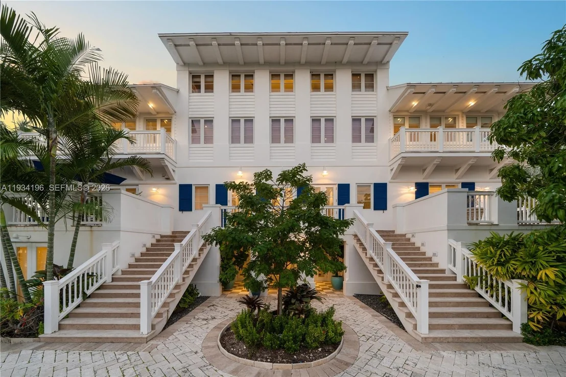 Photo of 100 Cape Florida Dr