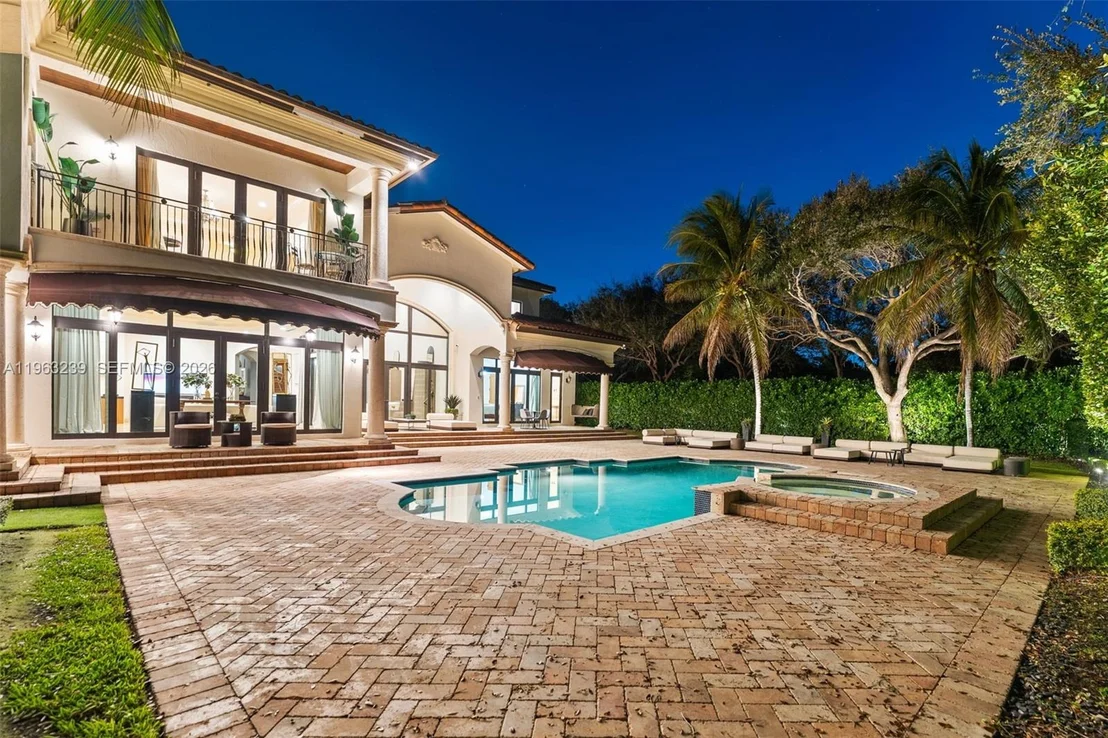 Photo of 11111 Killian Park Rd