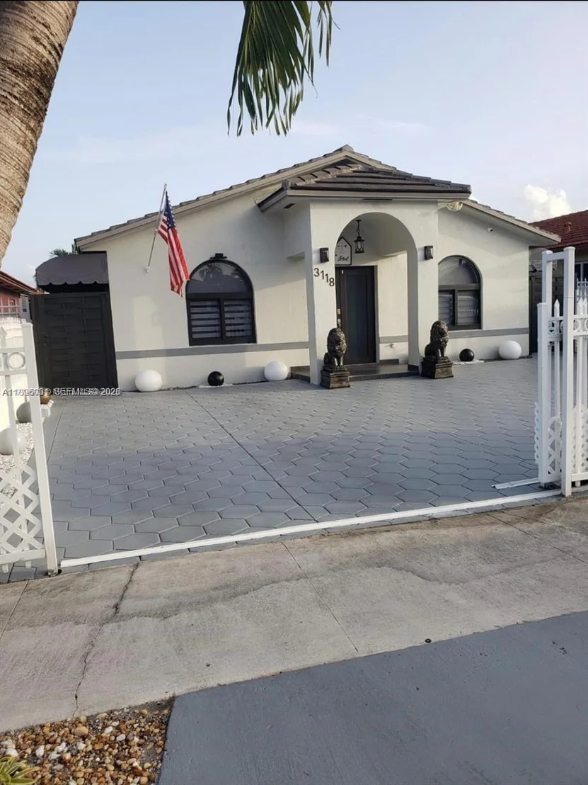 Photo of 3118 W 71st Pl