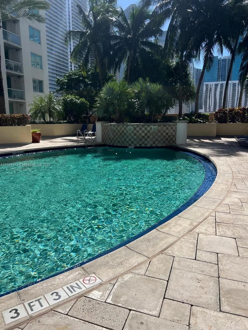 Photo of Unit 908 at 244 Biscayne Blvd