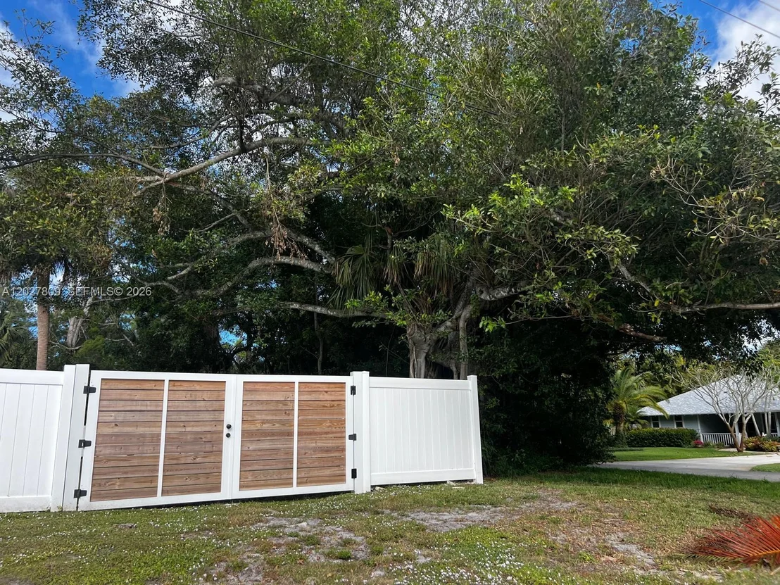 Photo of 1023 SE 7th St