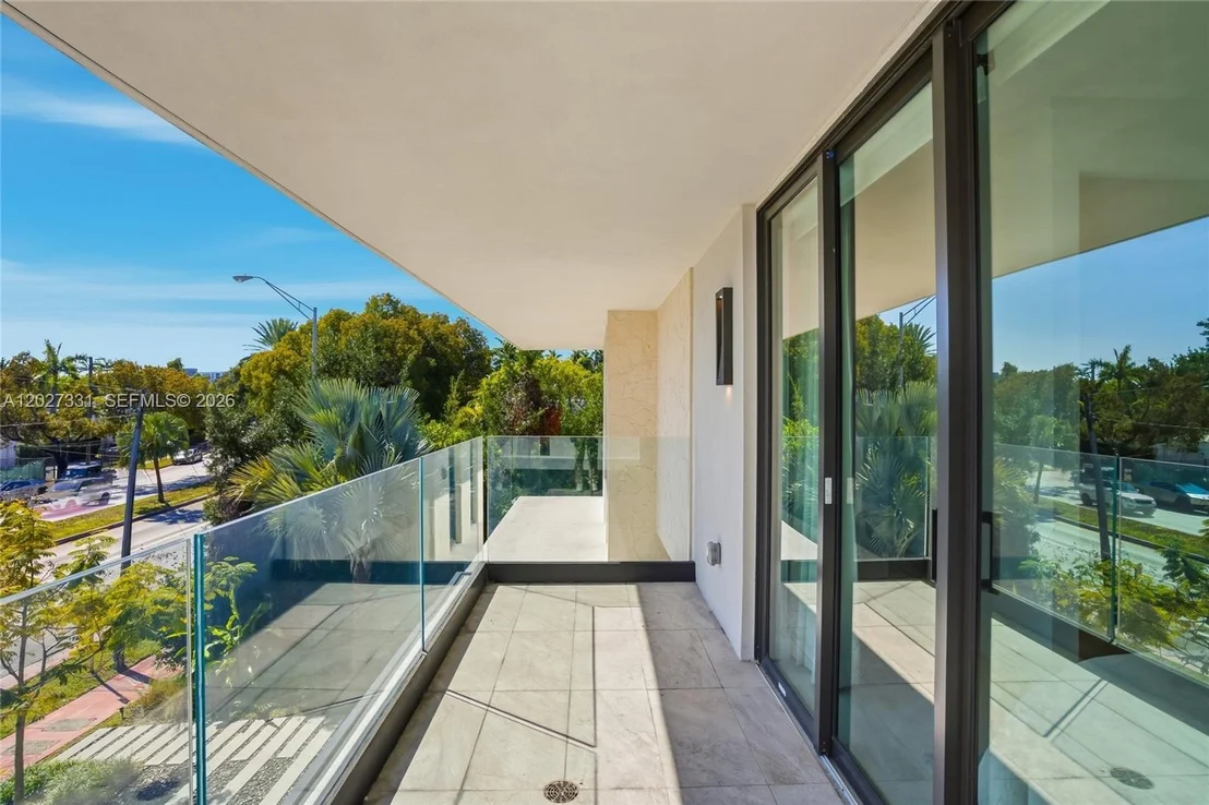 Photo of 4354 Alton Rd