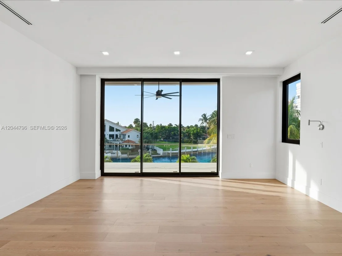 Photo of 2 Sunset Ln