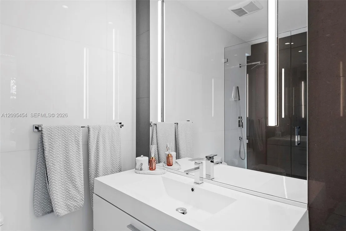 Photo of 480 Ocean Blvd