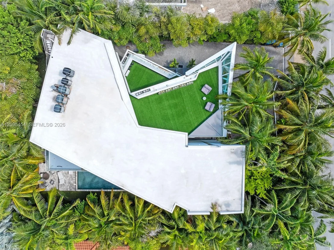 Photo of 480 Ocean Blvd