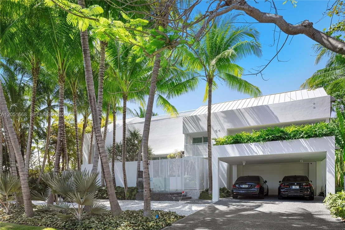 Photo of 161 Cape Florida Drive