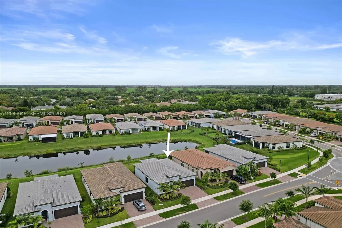 Photo of 8147 Juniper Dr