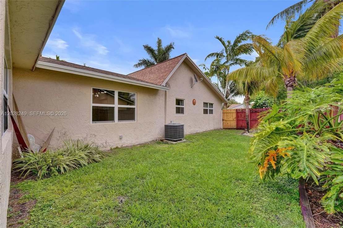 Photo of 417 SE 4th St