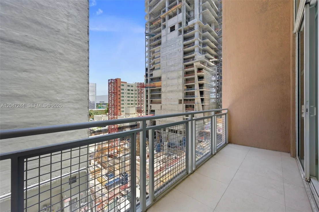 Photo of Unit 451 at 244 Biscayne Blvd