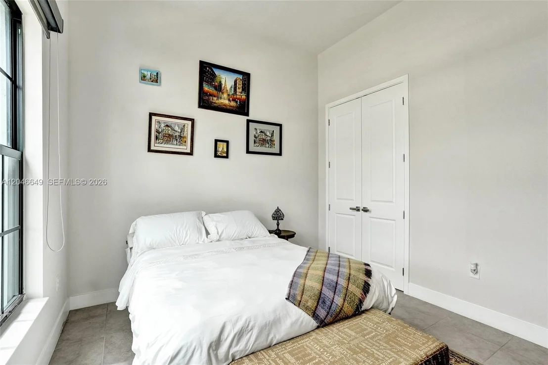 Photo of 8147 Juniper Dr