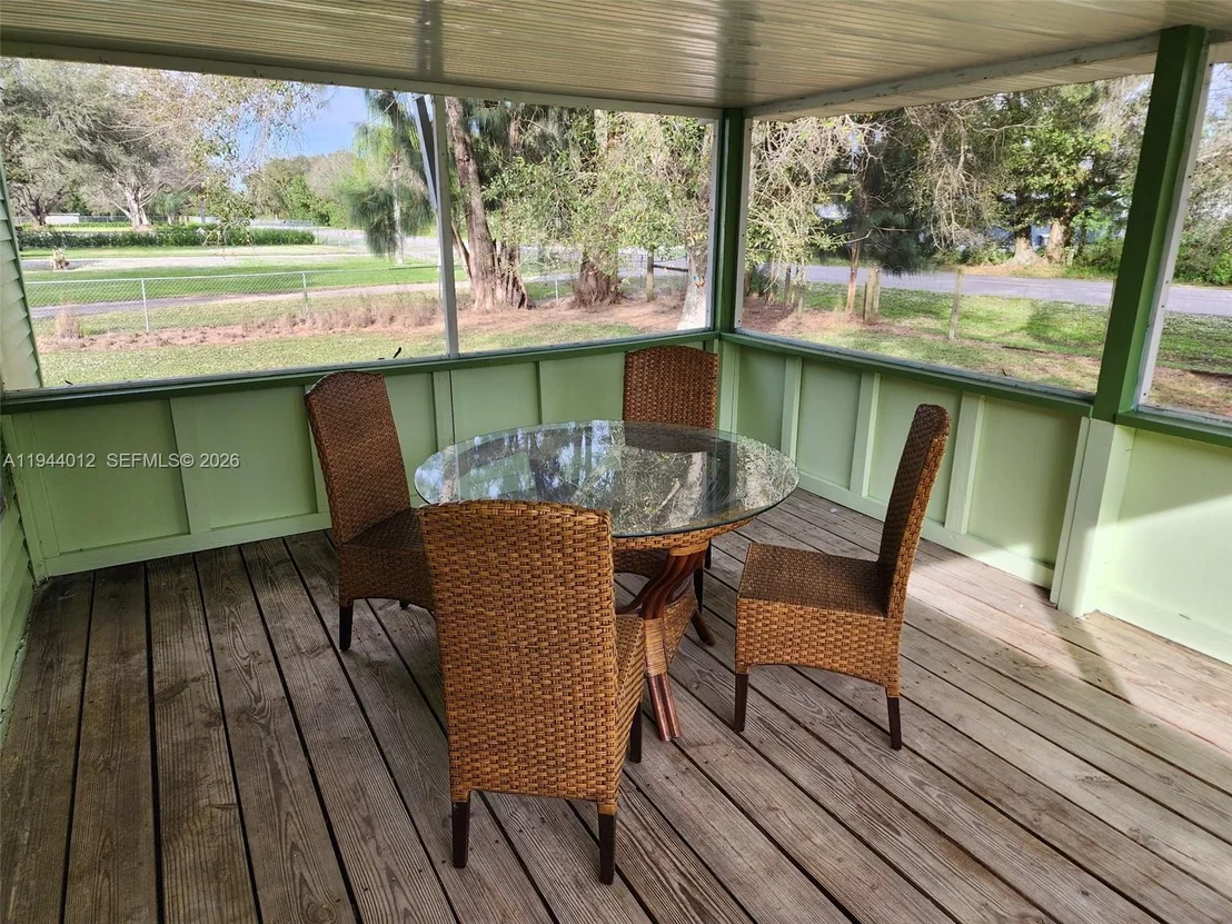 Photo of 3565 nw 10th ave.