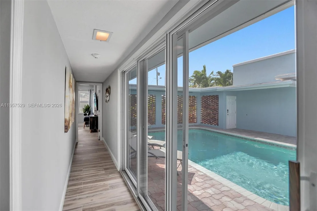 Photo of 1341 SE 7th Ave