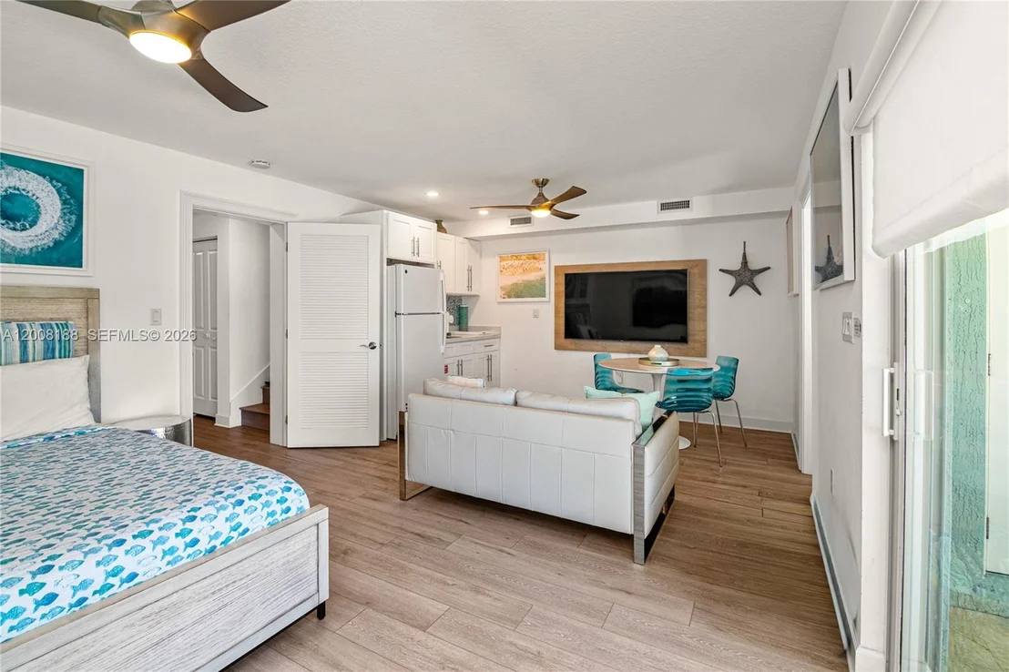 Photo of 443 Sombrero Beach Rd