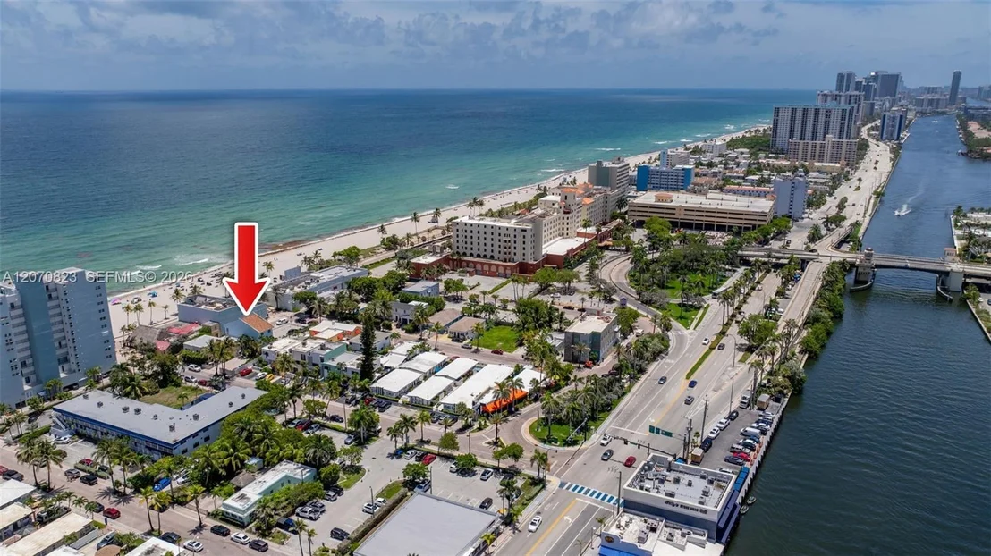 Photo of 311 N N Surf Rd