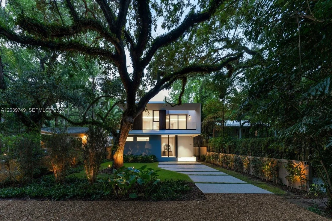 Photo of 3579 Avocado Ave