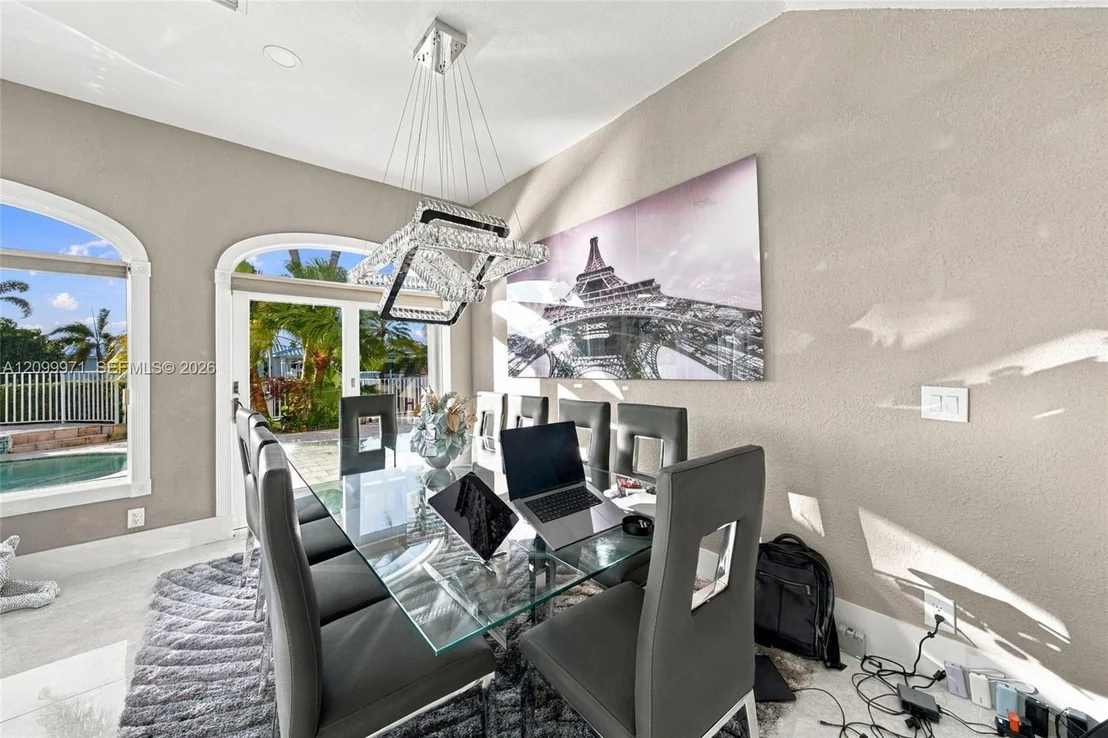 Photo of 5111 NE 30th Ave