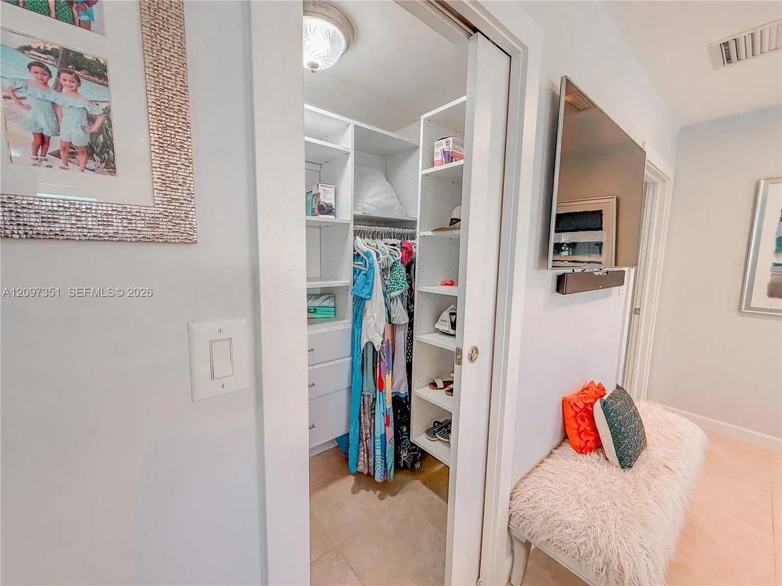 Photo of 149 Harbor Dr