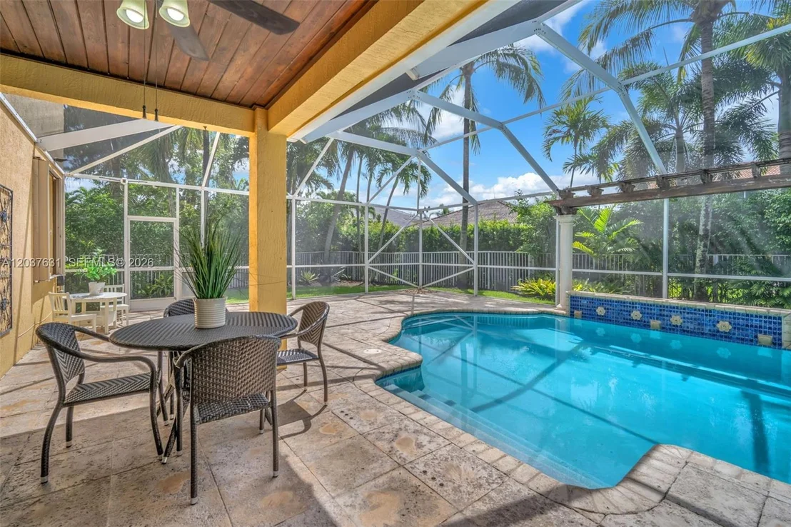 Photo of 4110 Laurel Ridge Cir