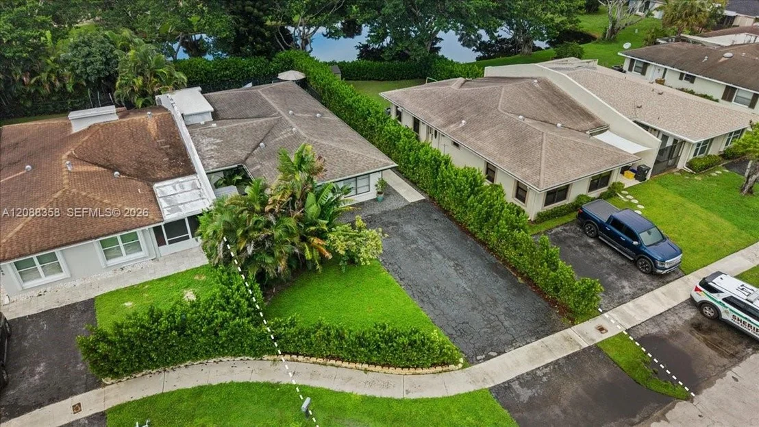 Photo of 7540 Deuce Ln